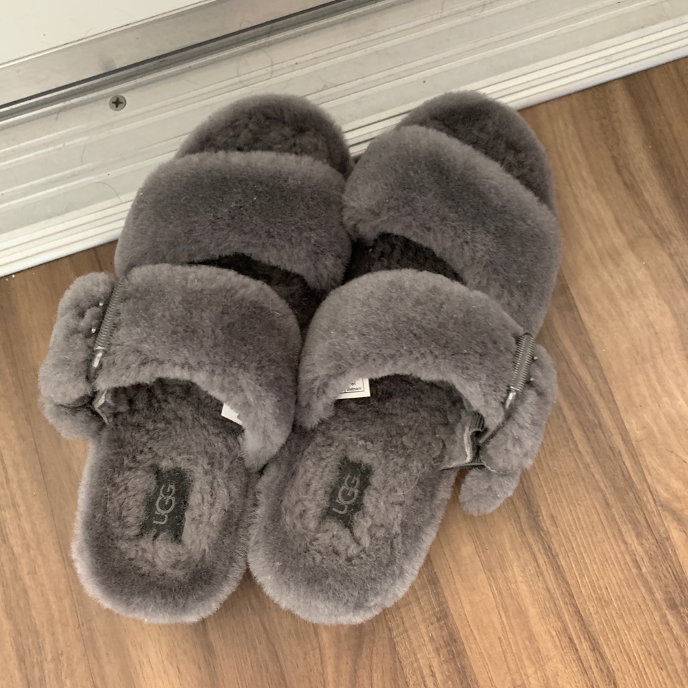 UGGs fuzz yeah slippers